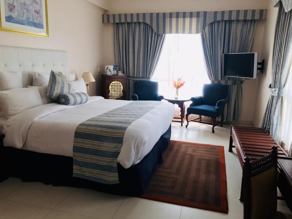 Beach Luxury Hotel Karachi Exterior foto