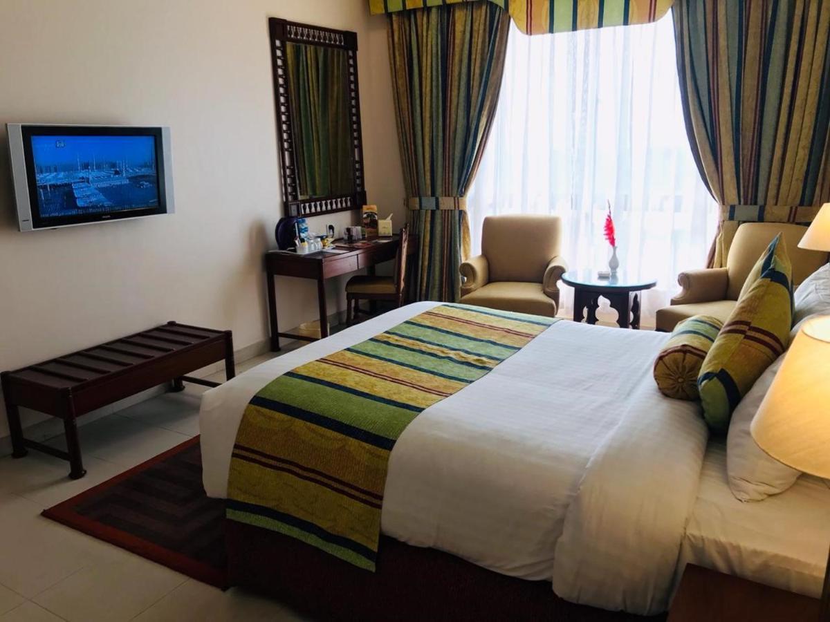 Beach Luxury Hotel Karachi Exterior foto