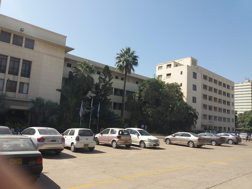Beach Luxury Hotel Karachi Exterior foto
