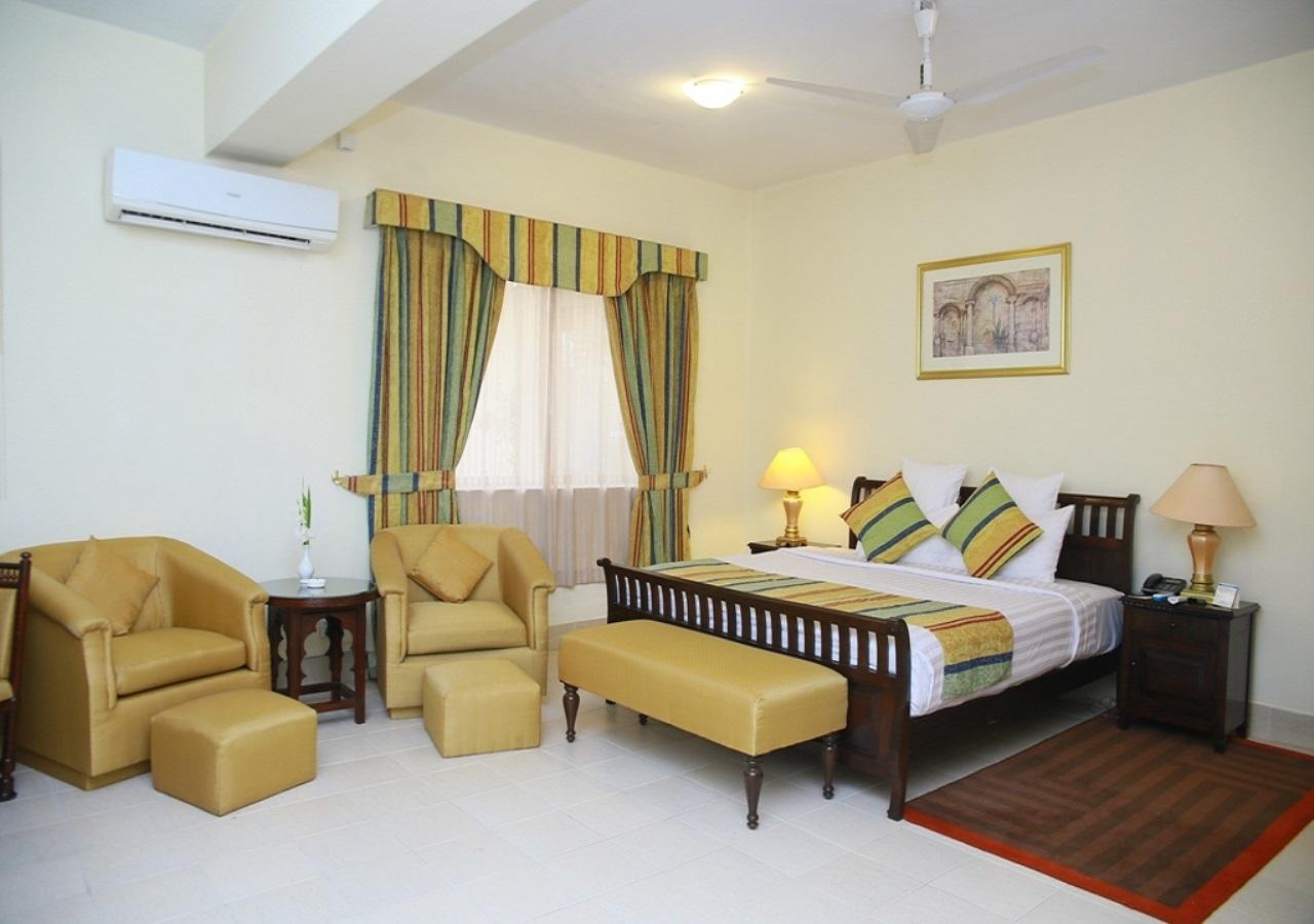 Beach Luxury Hotel Karachi Exterior foto